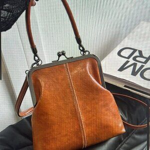 Snap top purse NEW